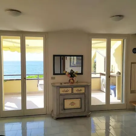 Un Piccolo Sogno Sul Mare דירה סנרמו